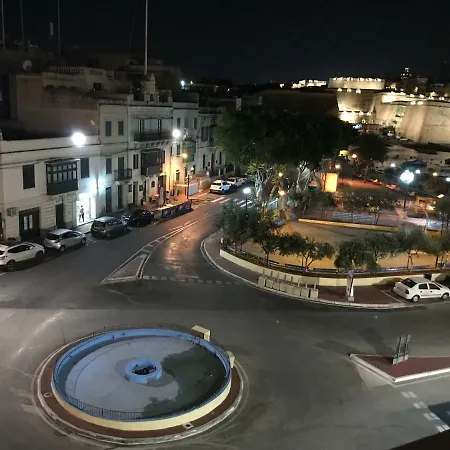 Seafront In The Heart Of Apartment Kalkara